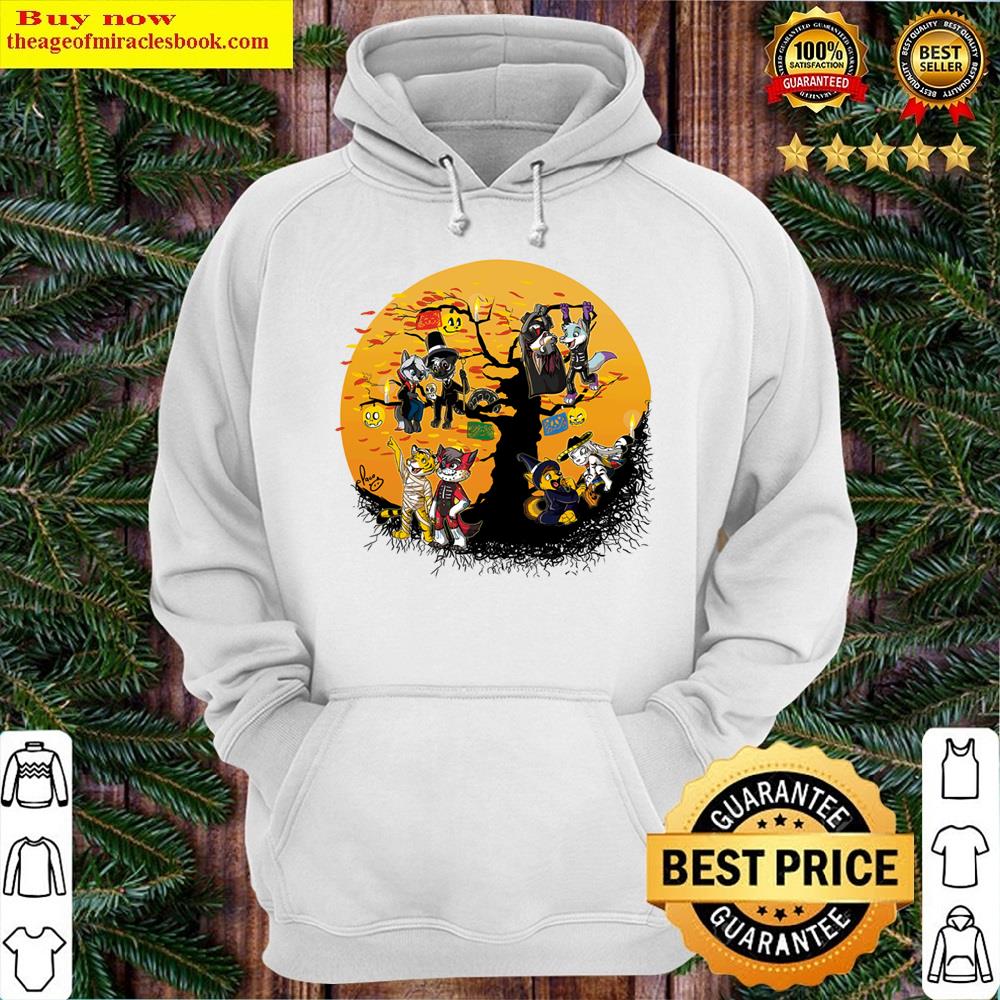 Alternative view of The Halloween Tree Essential Shirt