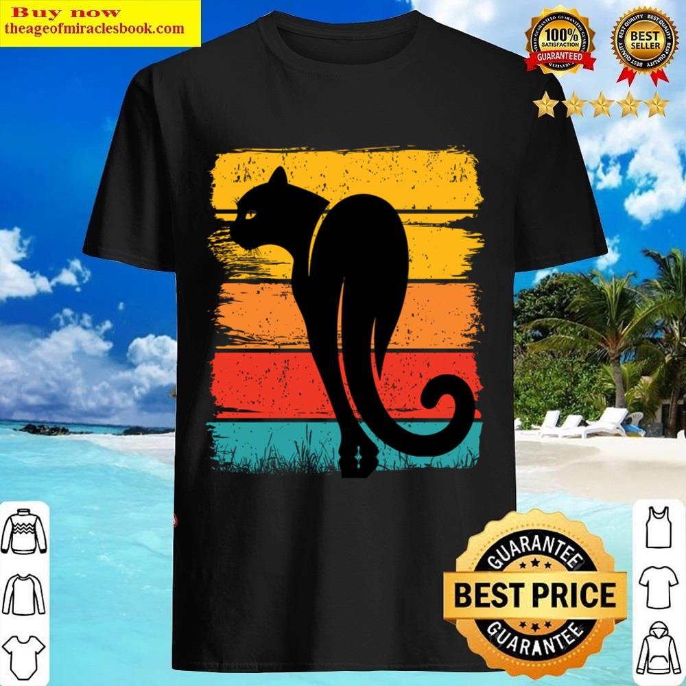 Cat Looking At Sunset Essential Shirt
