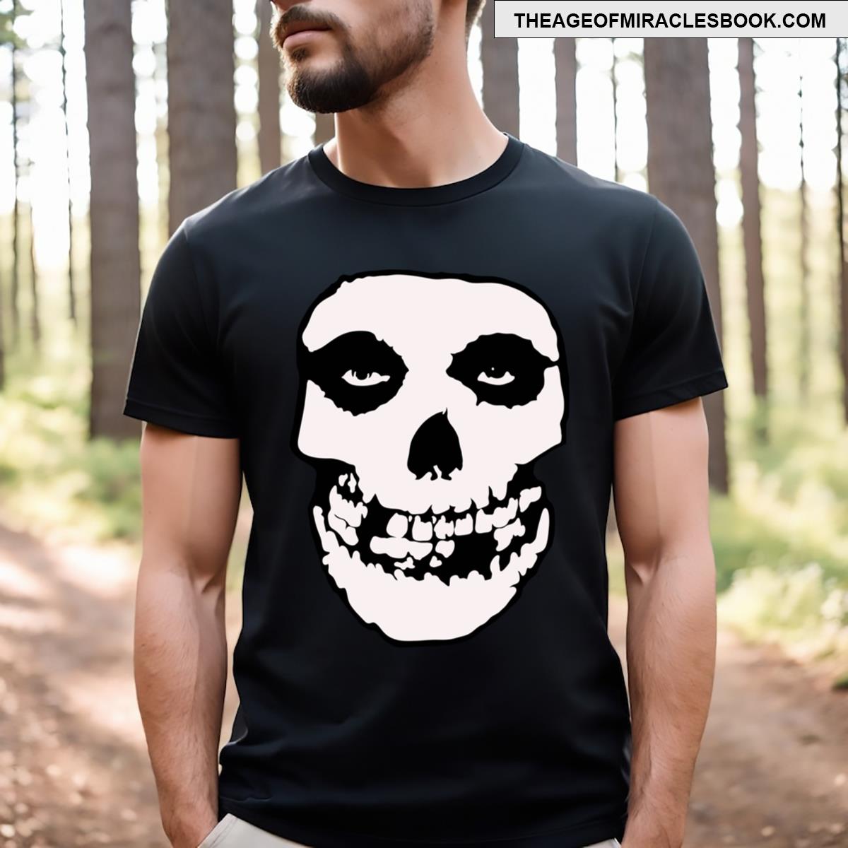 Misfitting Essential T-shirt