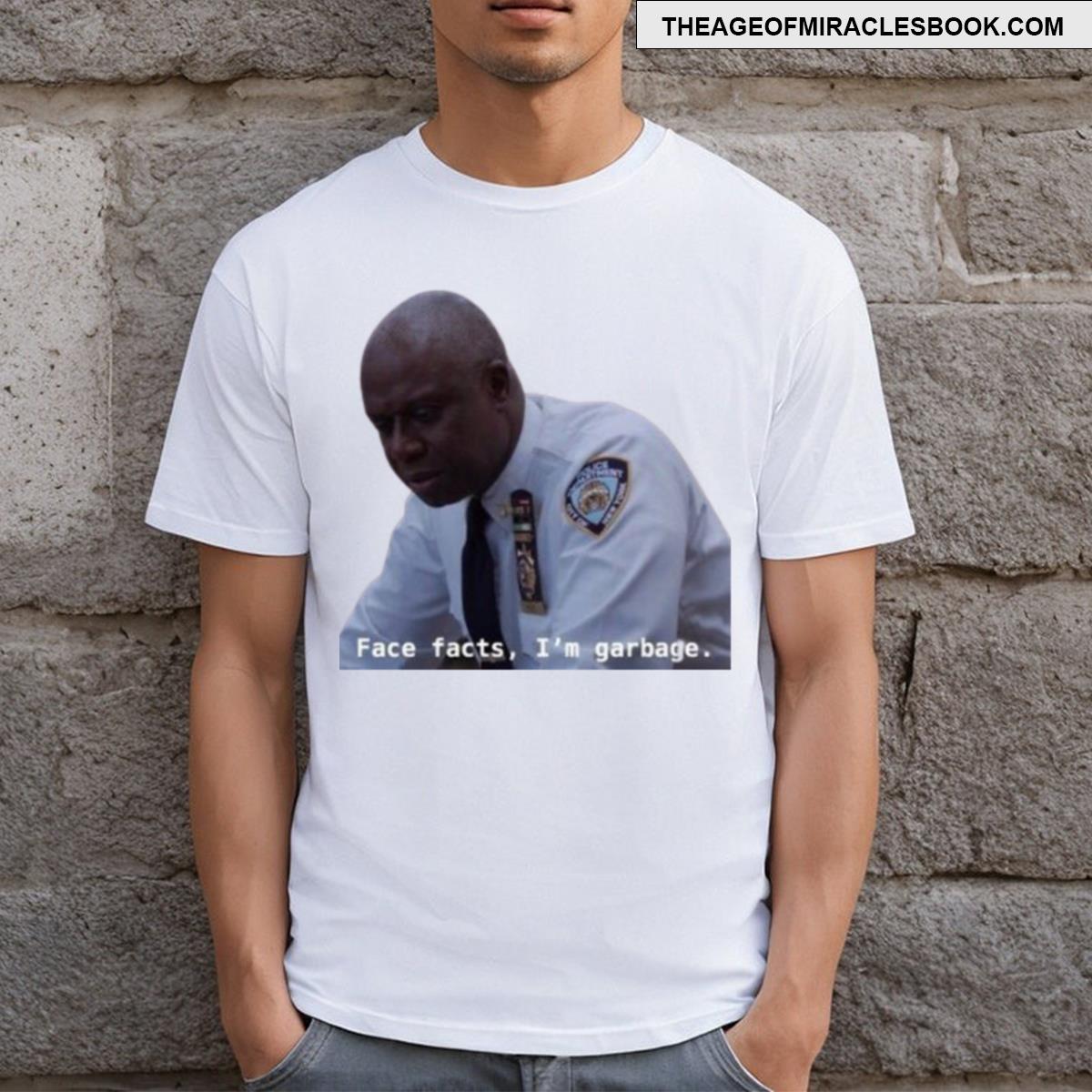 Captain Raymond Holt Facts T-shirt