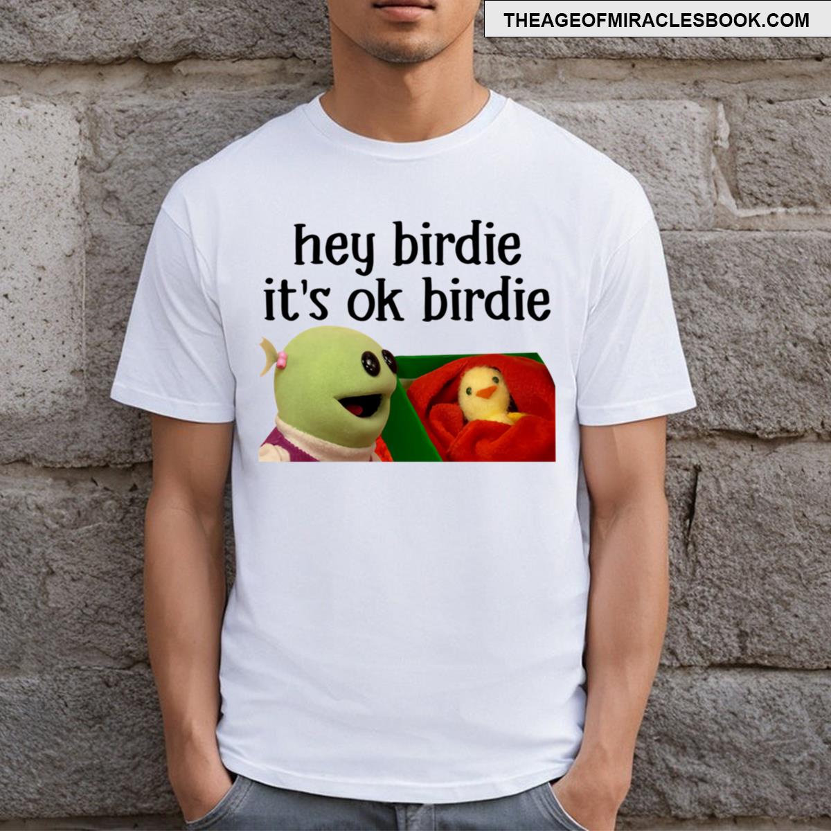 Hey Bird Funny Essential T-shirt