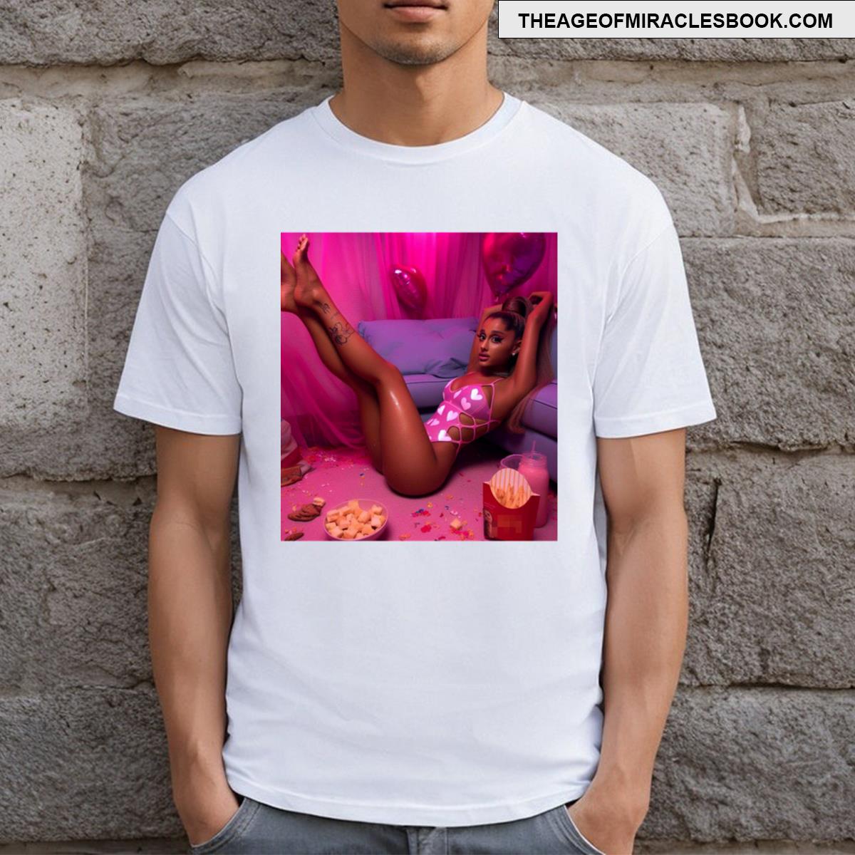 Ariana Grande Aesthetic T-shirt