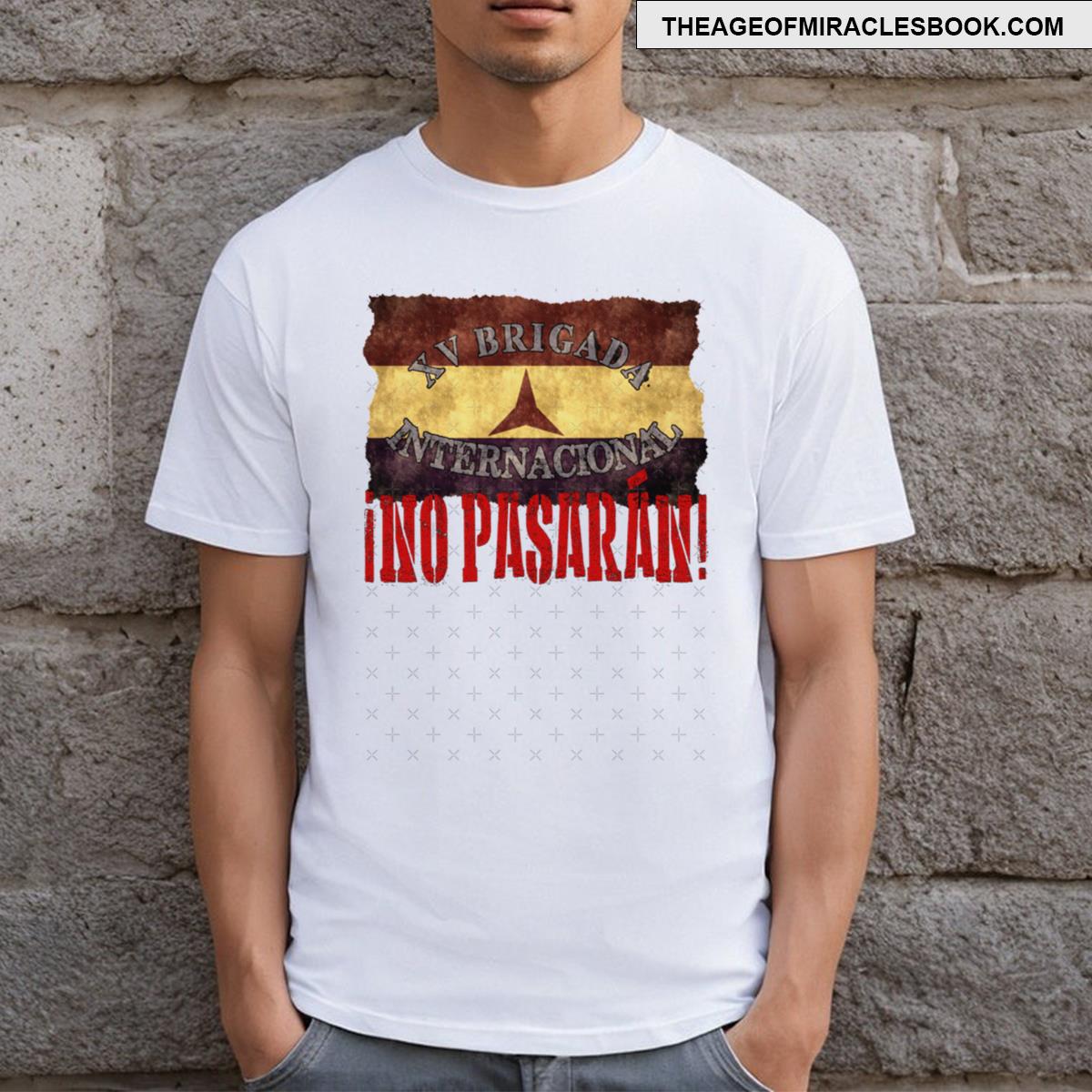 Brigada Internacional No Pasaran Fitted T-shirt