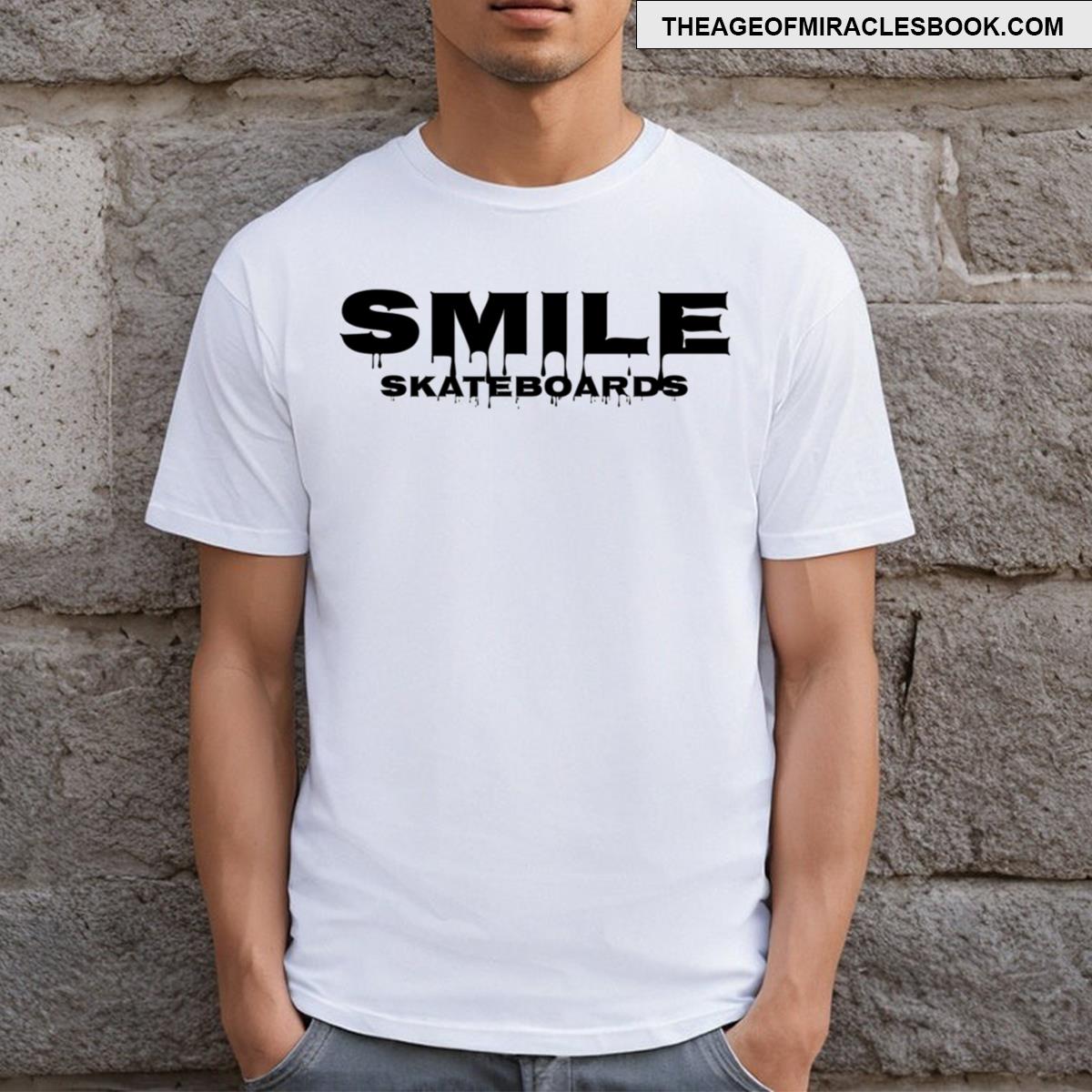 Smile Big Logo T-shirt