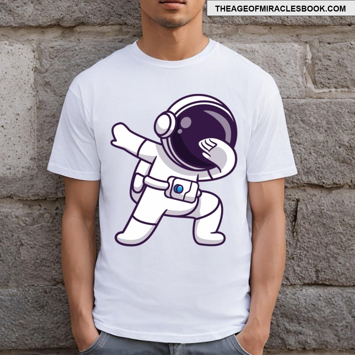 Funny Astronaut Essential T-shirt
