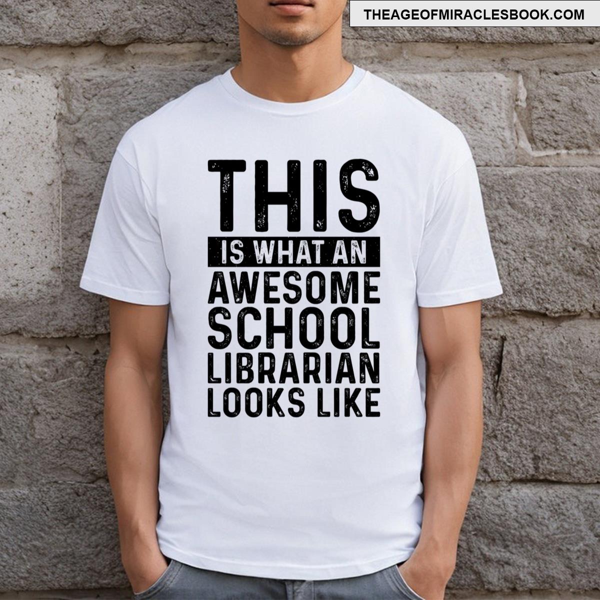 Awesome School Librarian Funny T-shirt