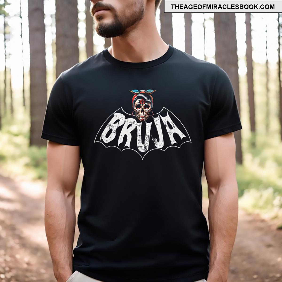 Bruja Vintage Bat T-shirt