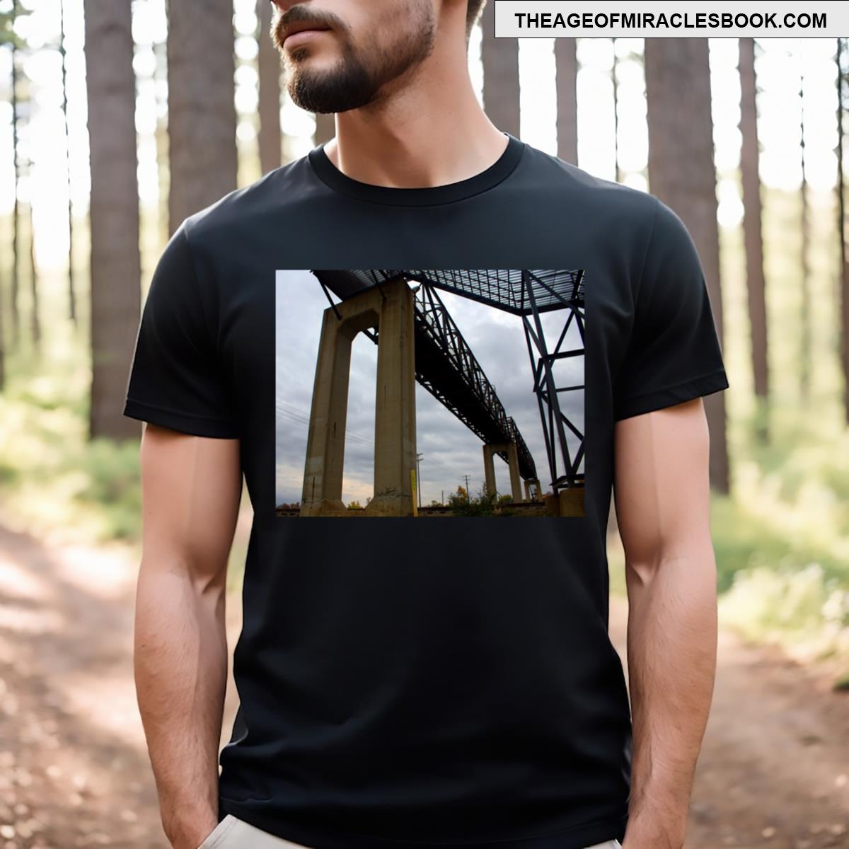 Railway And 8th Footbridge T-shirt