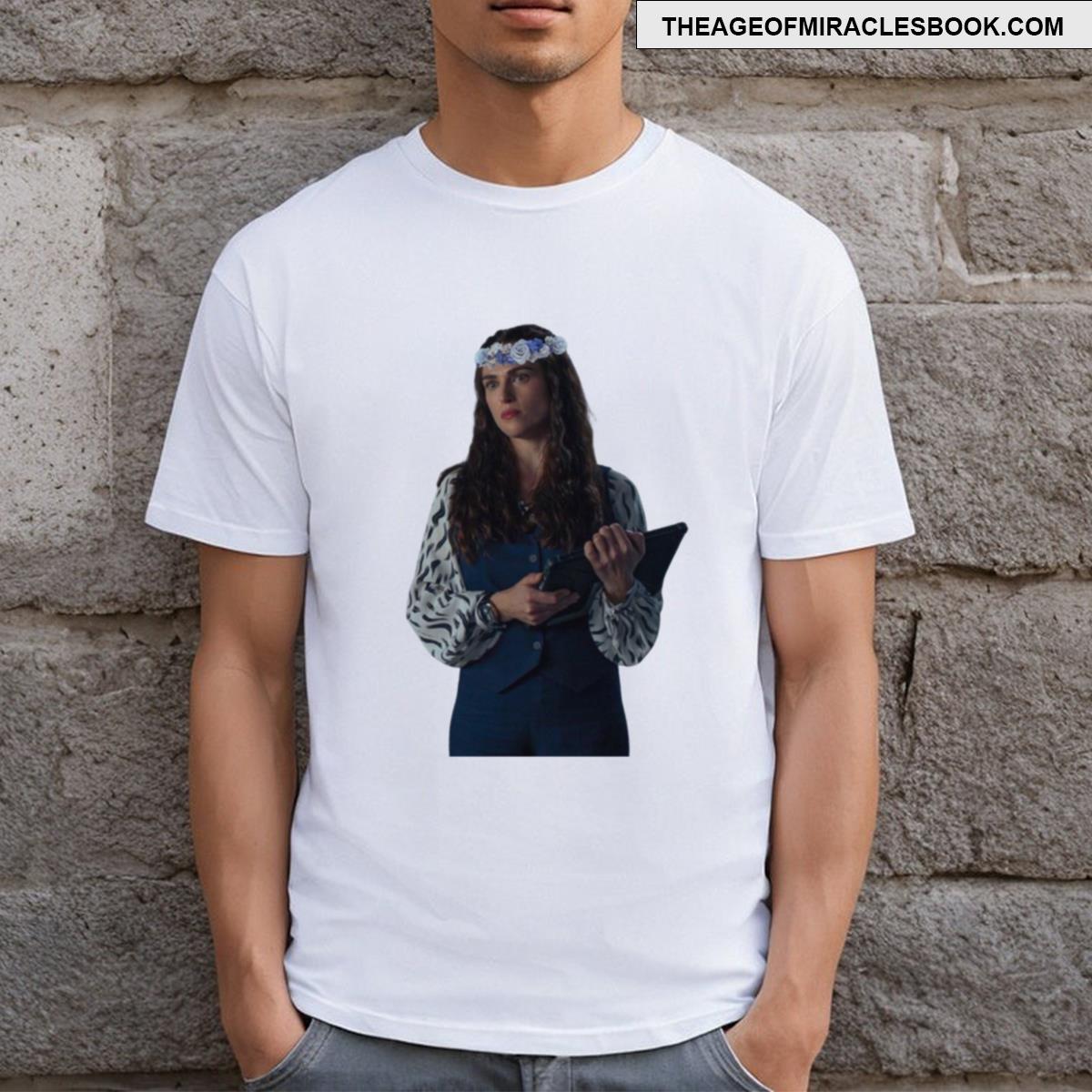 Blue Flower Crown Lena T-shirt