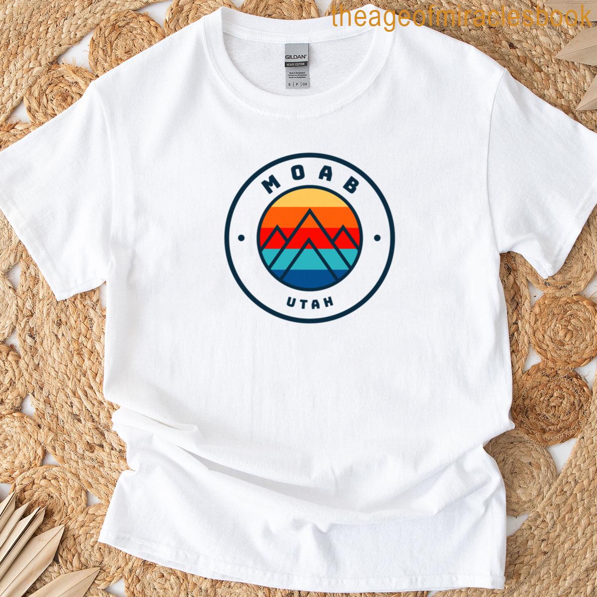 Moab Utah Vacation Dog Mountains T-shirt