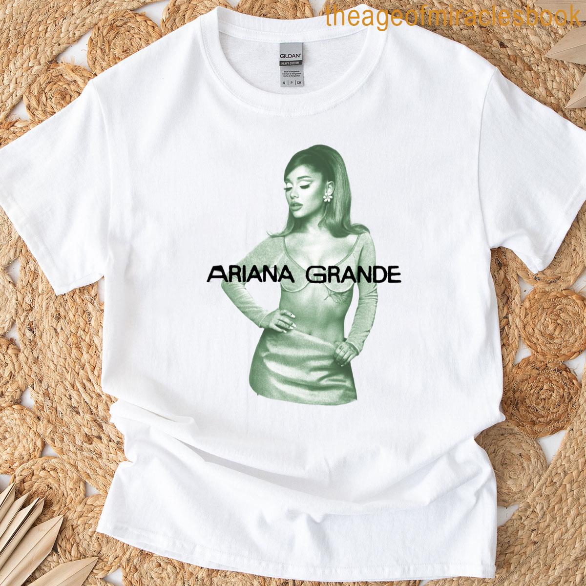 Ariana Retro Glam T-shirt