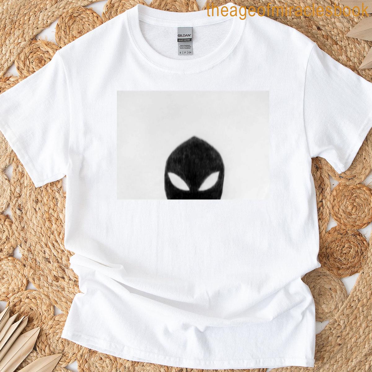 Lurking Silhouetted Alien Merch T-shirt