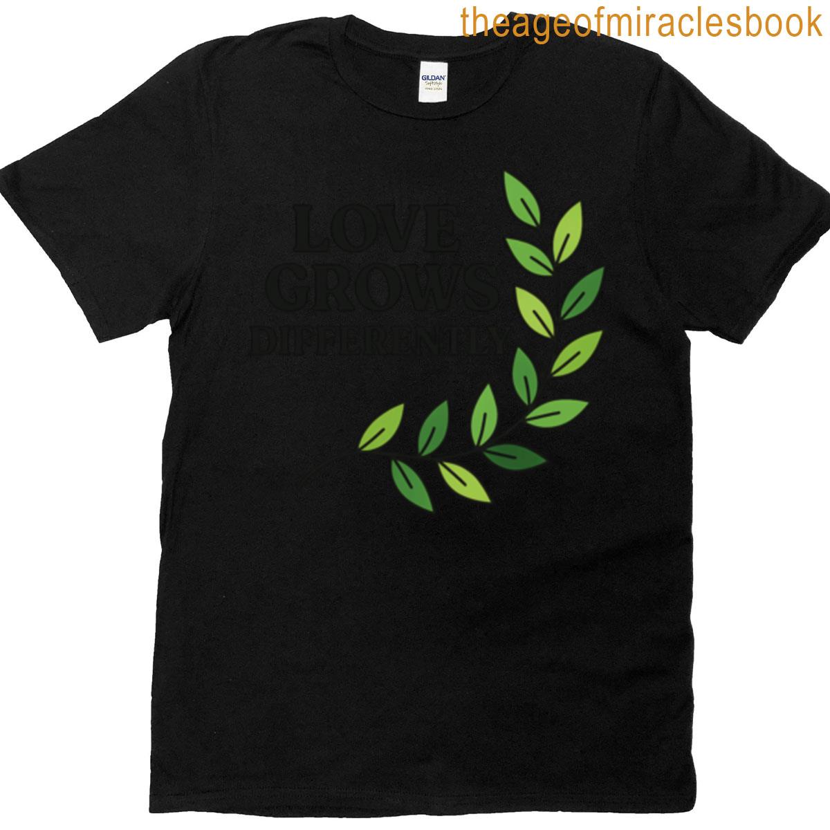 Love Grows Differently – Aromantic Pride Vine Design Oversized T-shirt