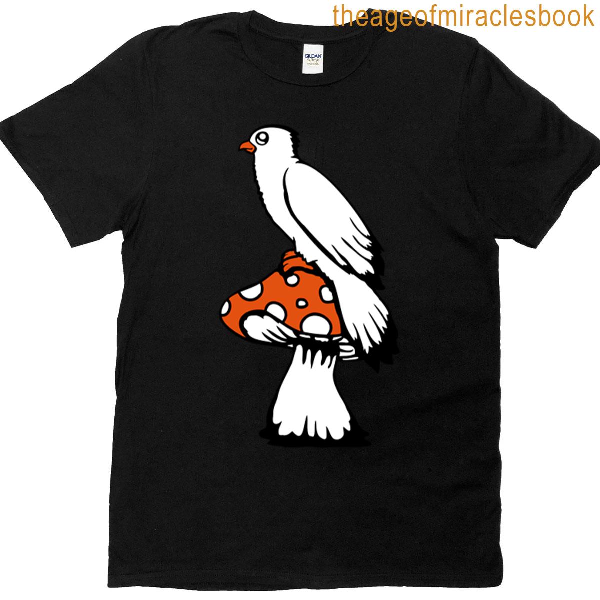Bird Sitting Cute Big Mushroom Dots Toadstool Cool T-shirt