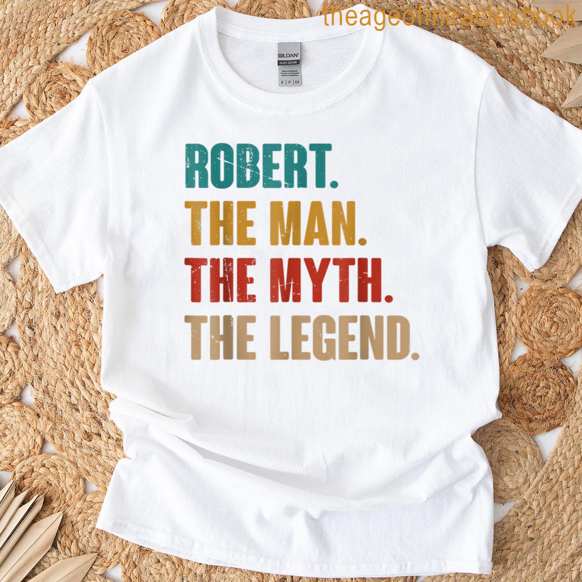 First Name Robert Retro Pattern Vintage Style T-shirt