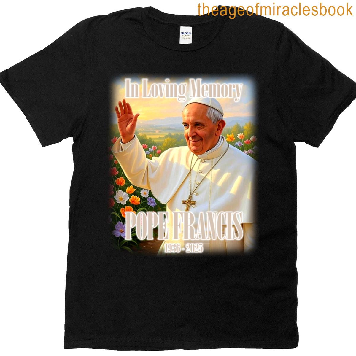 In Loving Memory – Pope Francis Oversized T-shirt
