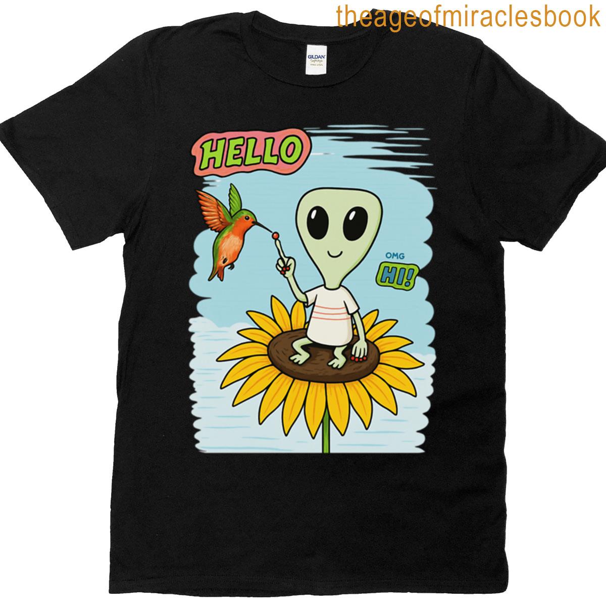 Alien Hummingbird Meet-cute T-shirt