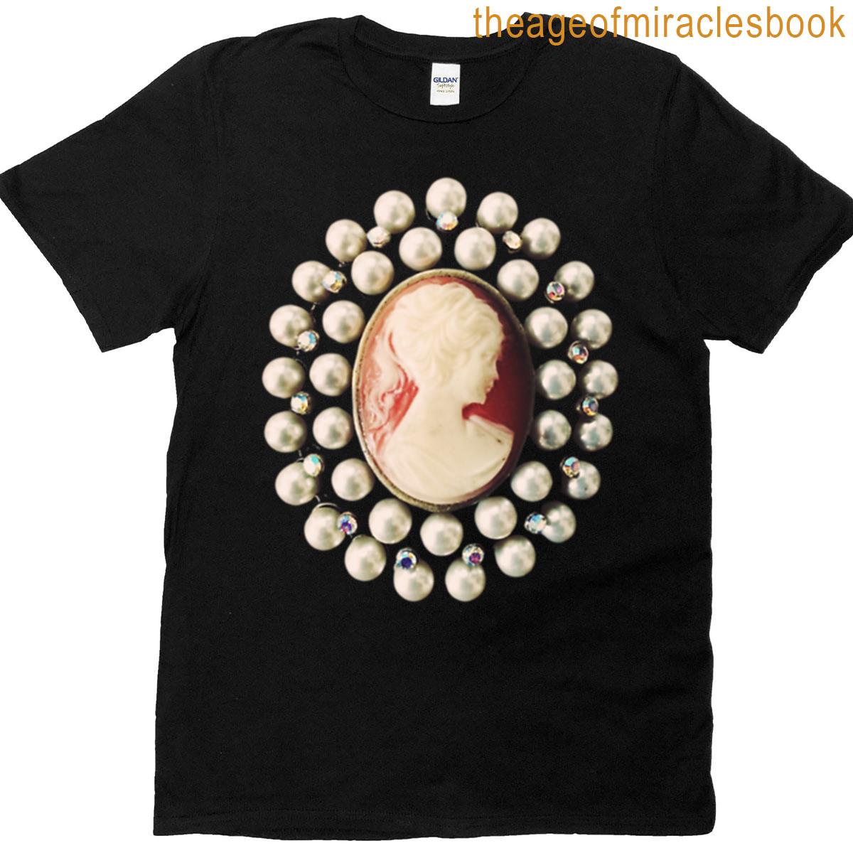 Vintage Cameo T-shirt
