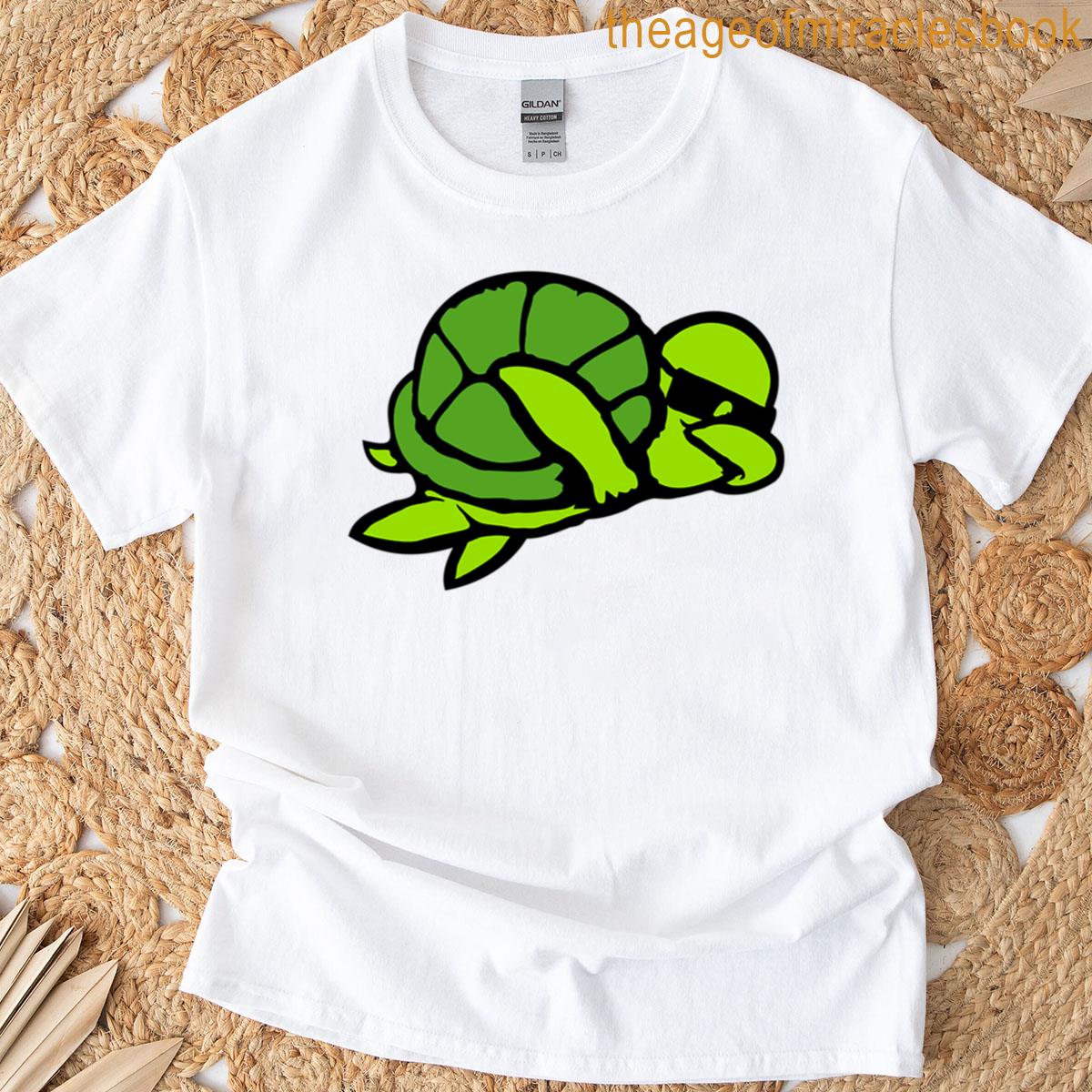 Water Turtle Dabbing Gesture Dab Dance Pose Dancing T-shirt