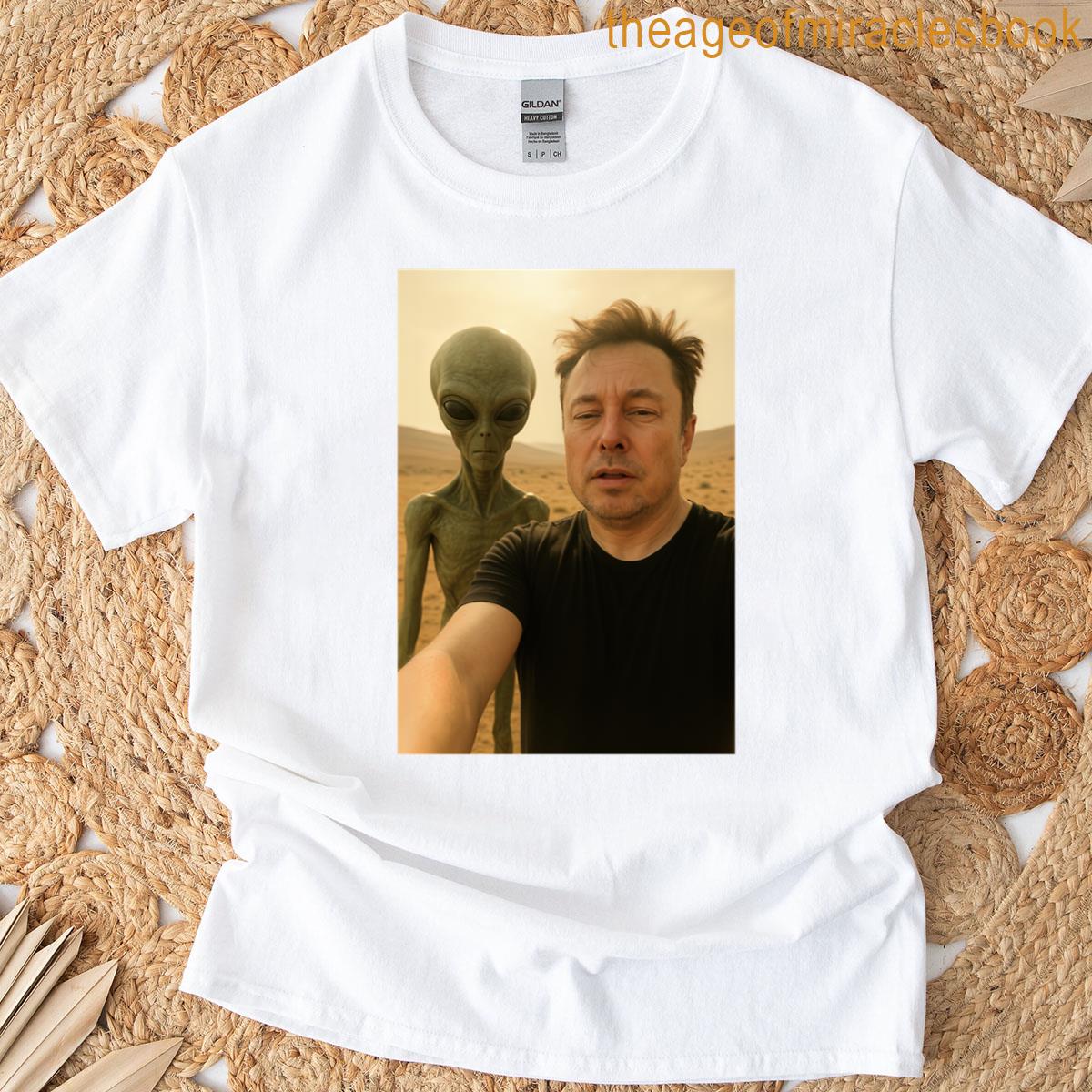 Elon And The Aliens Oversized T-shirt