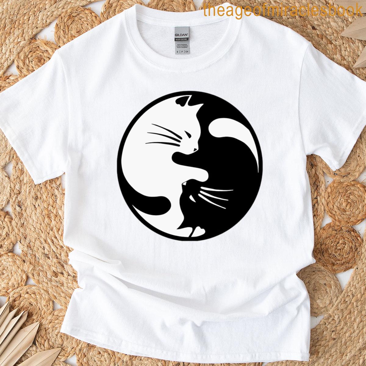 Cat Love Circle T-shirt