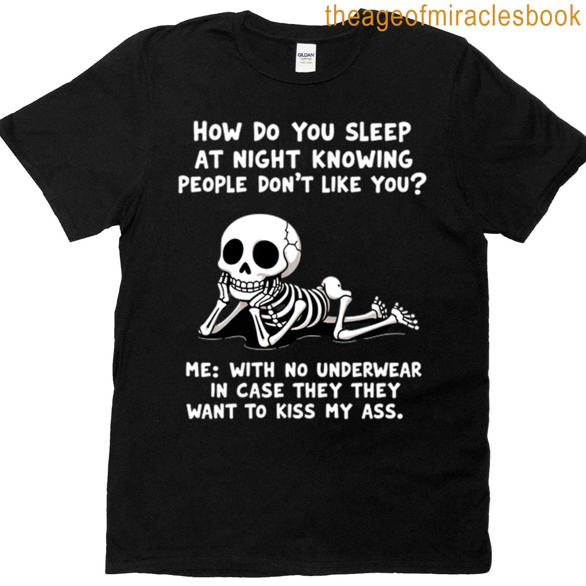 No Underwear Funny Skeleton Comeback Design T-shirt
