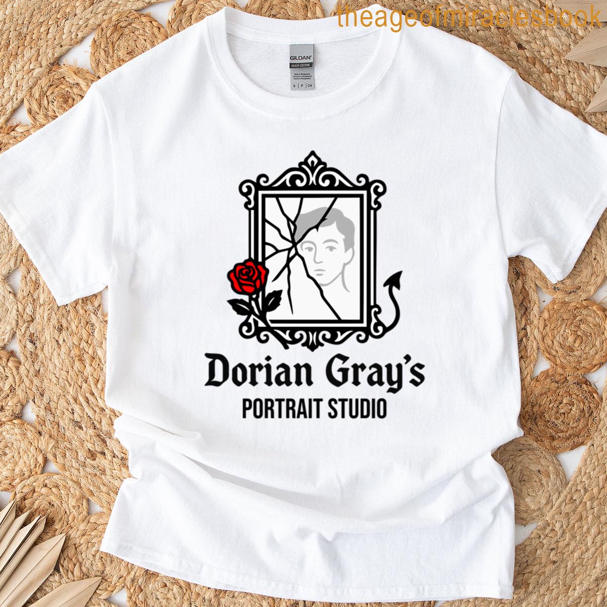 Dorian Grays Portrait Studio – Oscar Wilde T-shirt