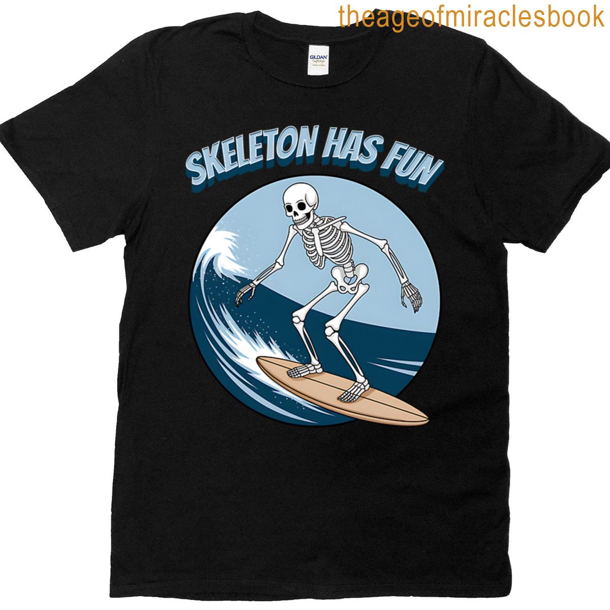 Skeleton Having Fun Cool Surfer Design Oversized T-shirt