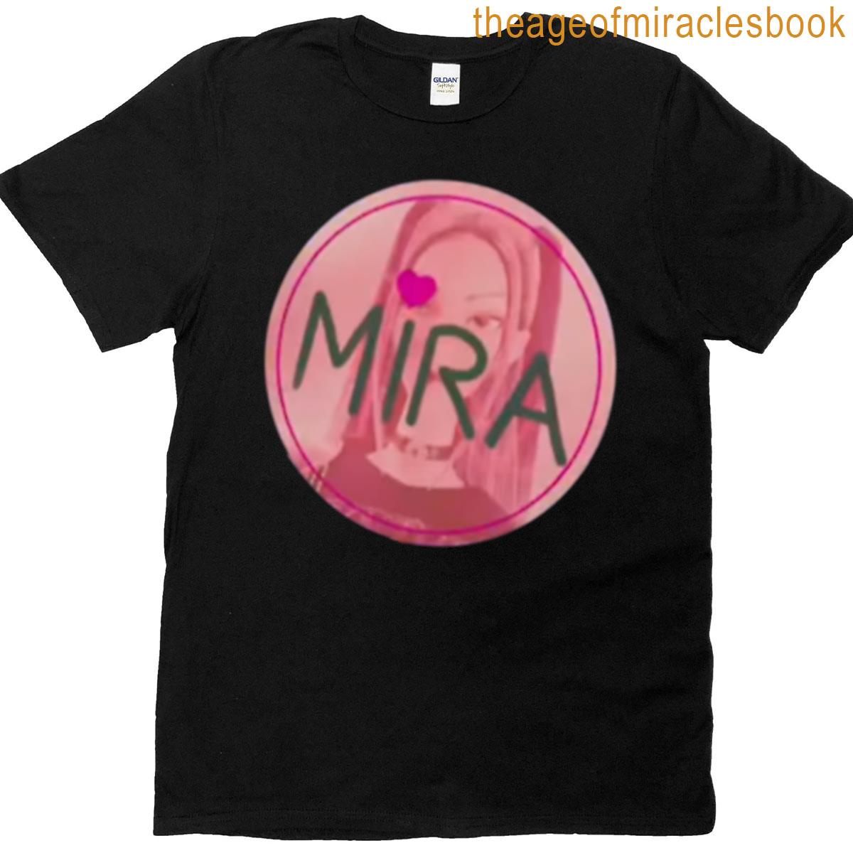 Mira Huntrix Heart Oversized T-shirt