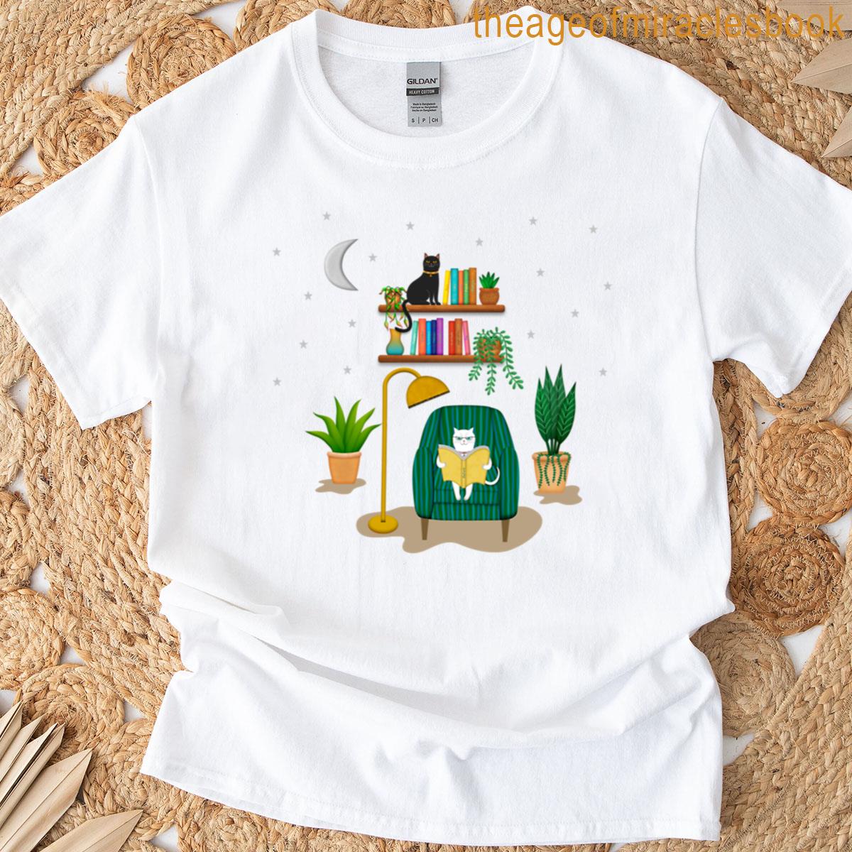Cat Reading A Book Illustration Oversized T-shirt