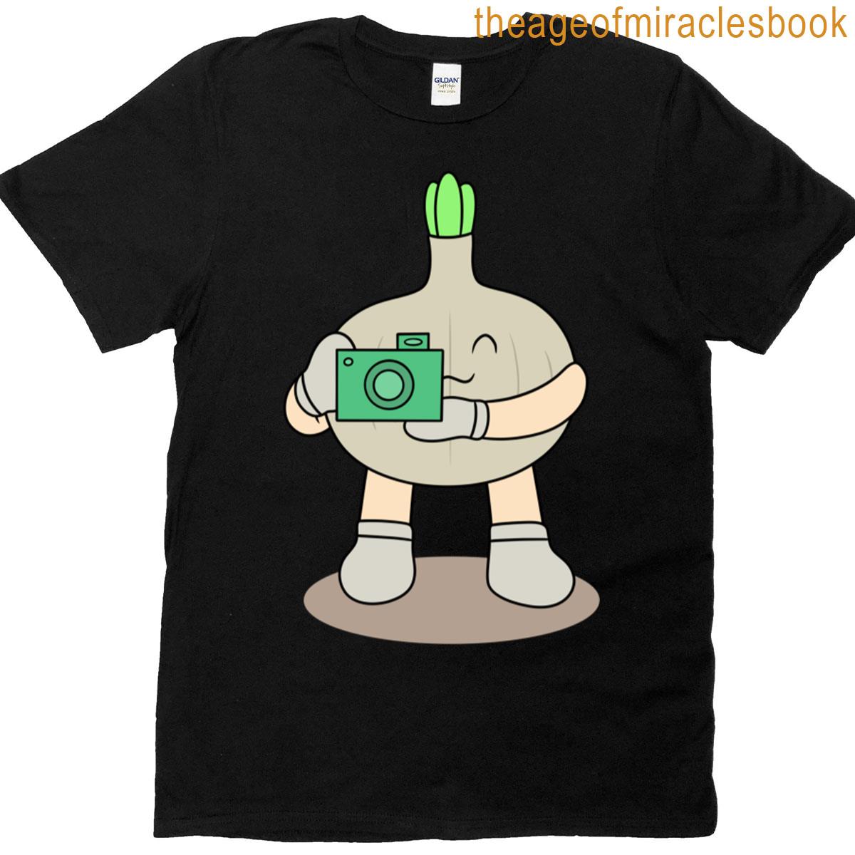 Garlic Photographer T-shirt