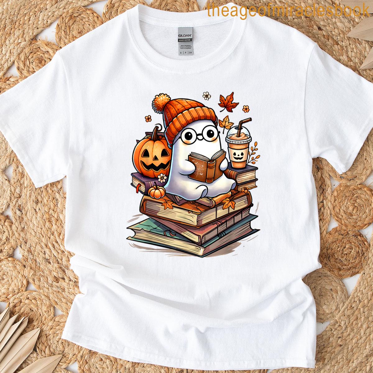 Cute Ghost Reading Book Lovers Autumn Fall Halloween Ghost T-shirt