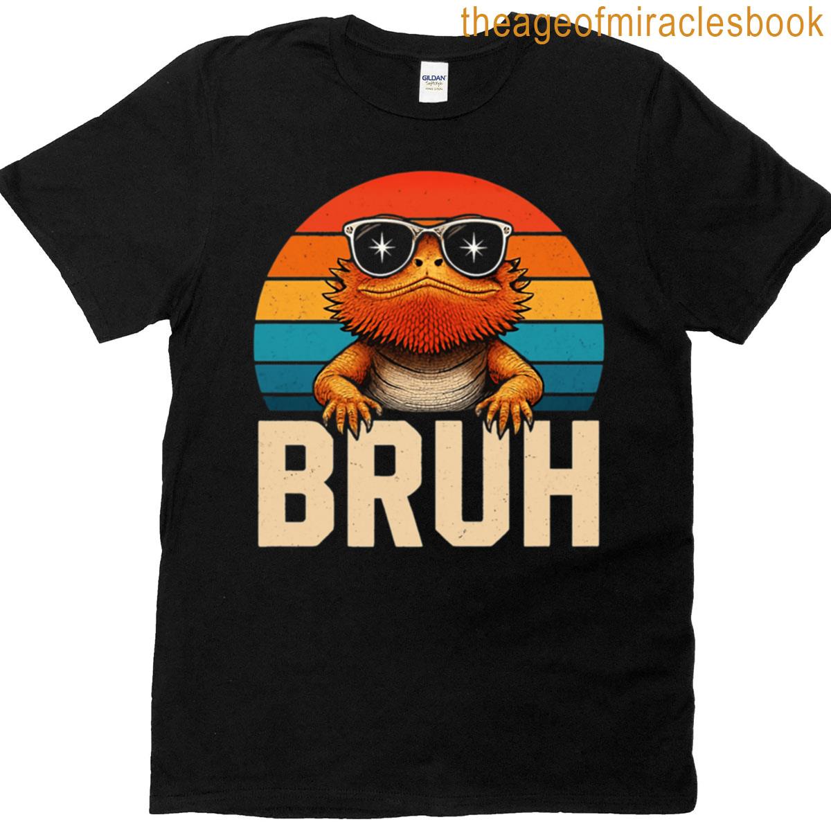 Retro Sunset Bearded Dragon Bruh Funny Lizard Meme Design T-shirt