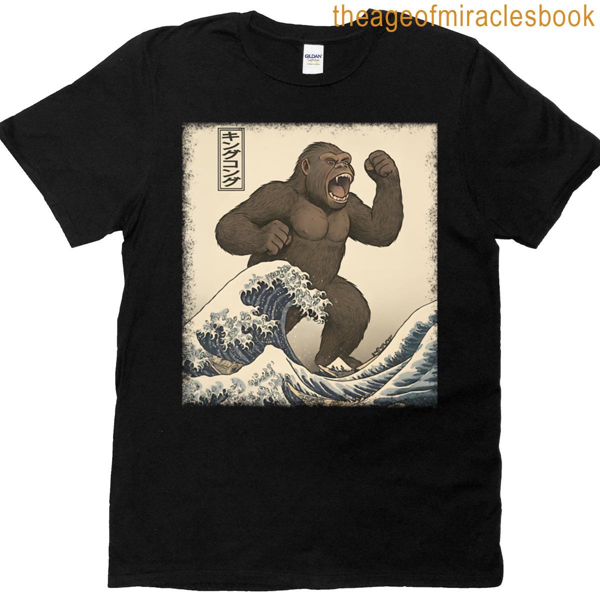 The King Roars At The Great Wave T-shirt