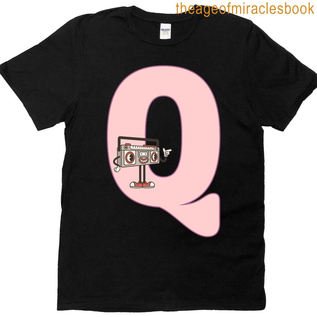 Pink Groovy Letter Q T-shirt