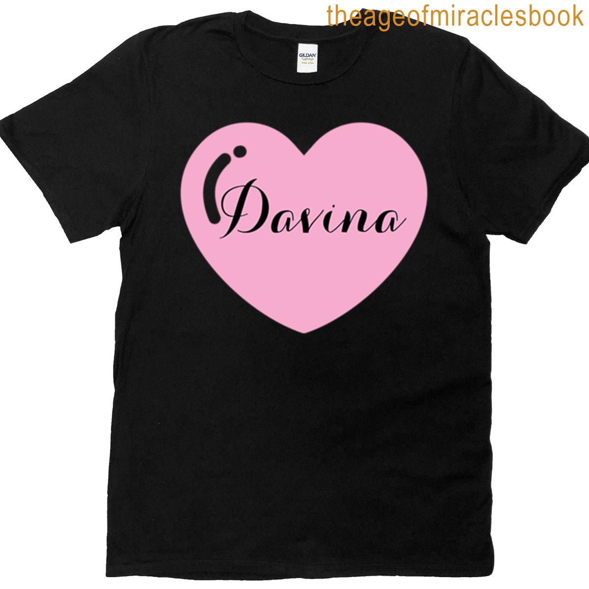 Davina Name With Pink Heart T-shirt