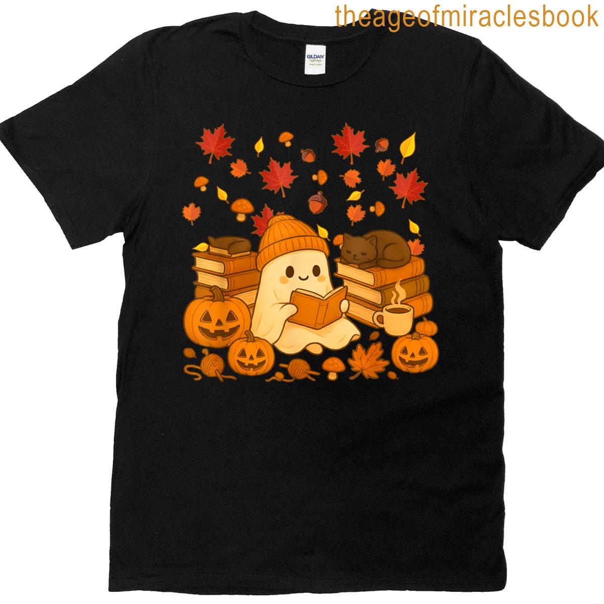 Cute Ghost Reading Book Lovers Autumn Fall Halloween Ghost T-shirt