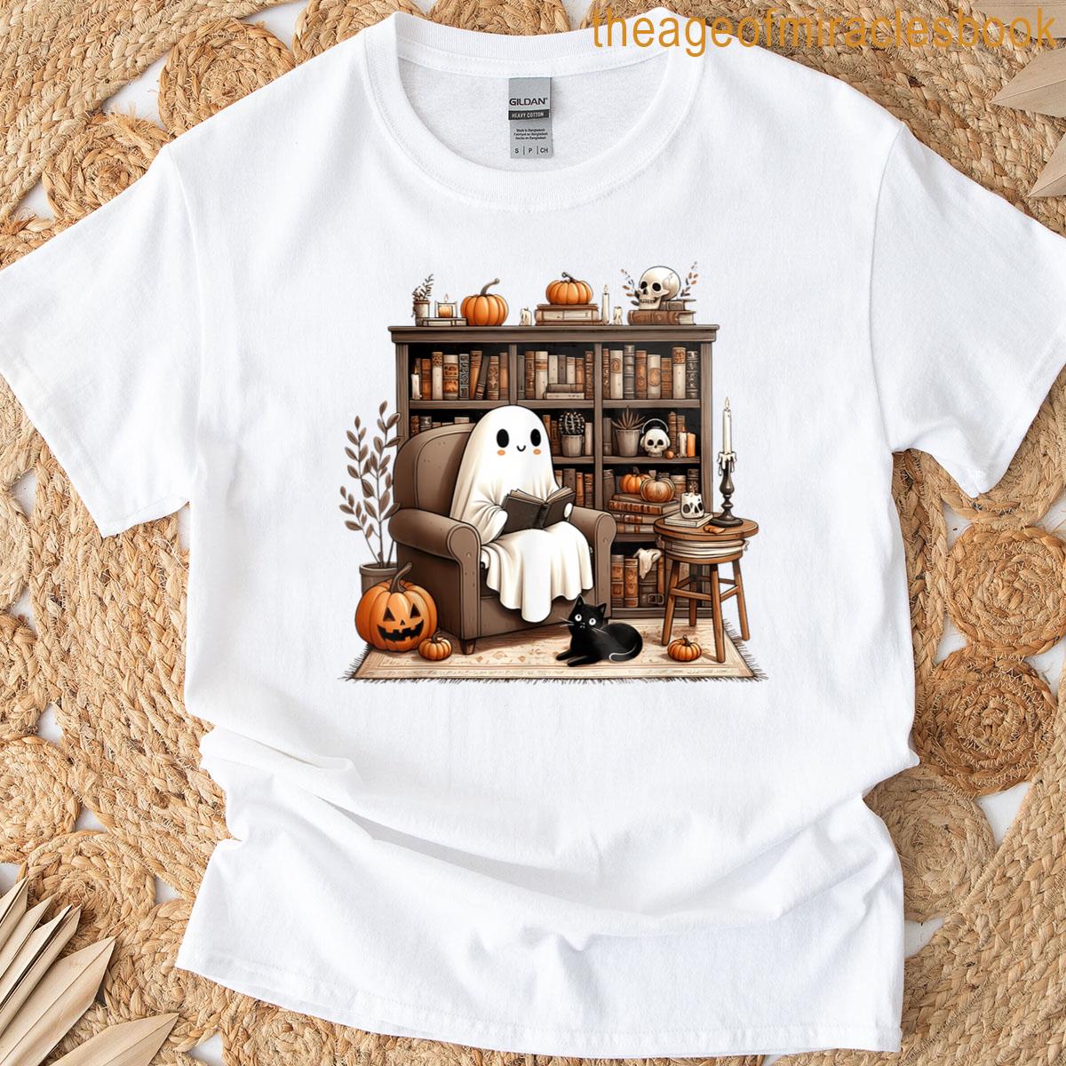 Ghost Reading Book Lovers Library Halloween Spooky T-shirt