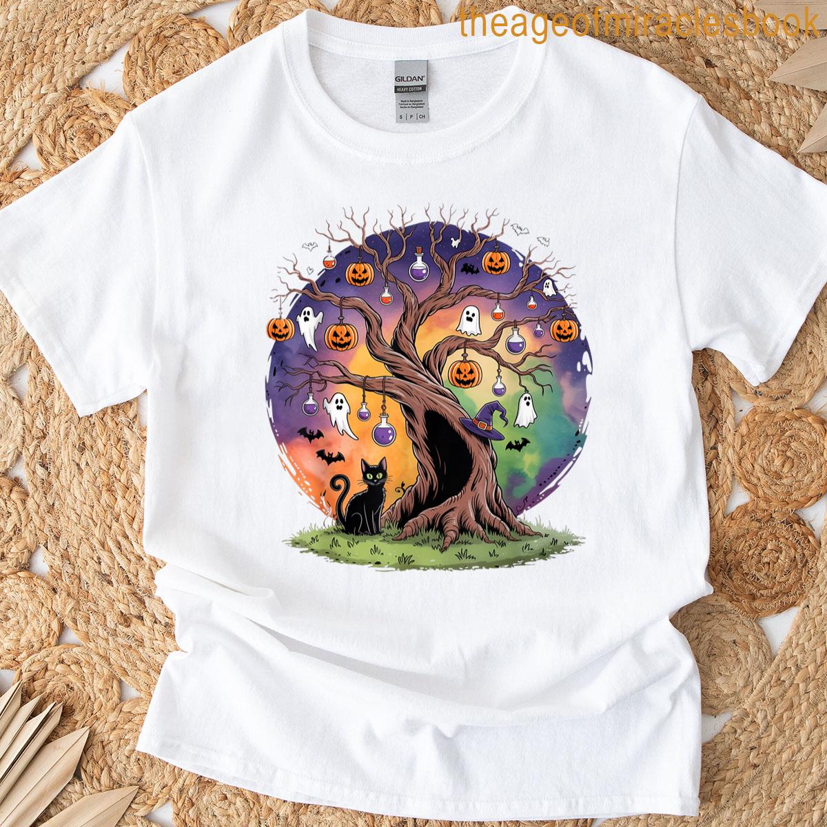 Spooky Halloween Tree Ghosts Pumpkins Bats Night Scene Tee T-shirt