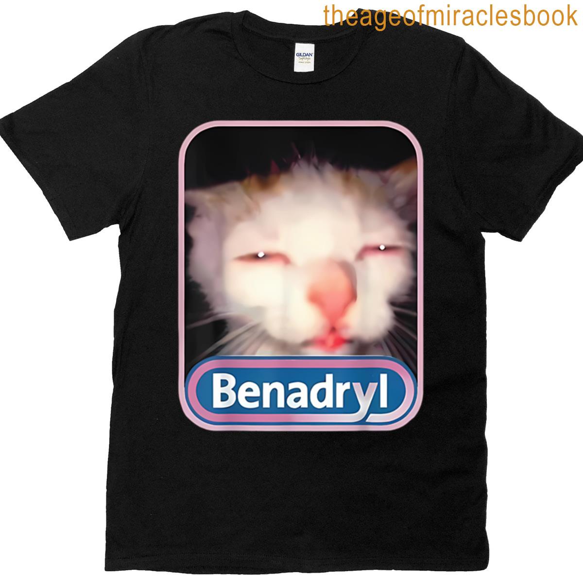 Cute Cats Meme Face T-shirt