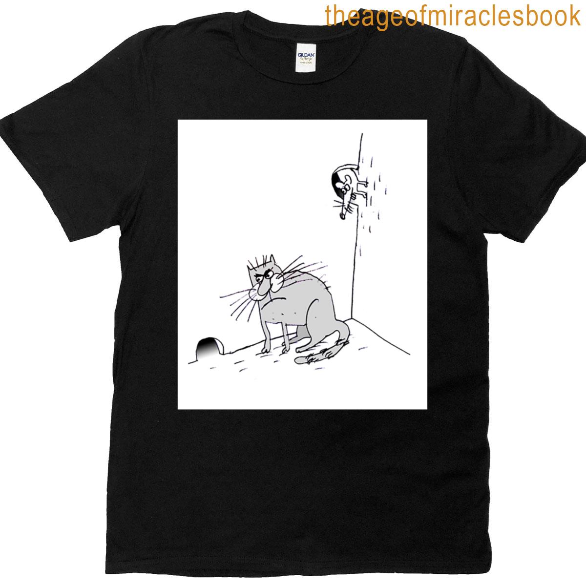 Mouse Breaks The Rules Of Perspective T-shirt
