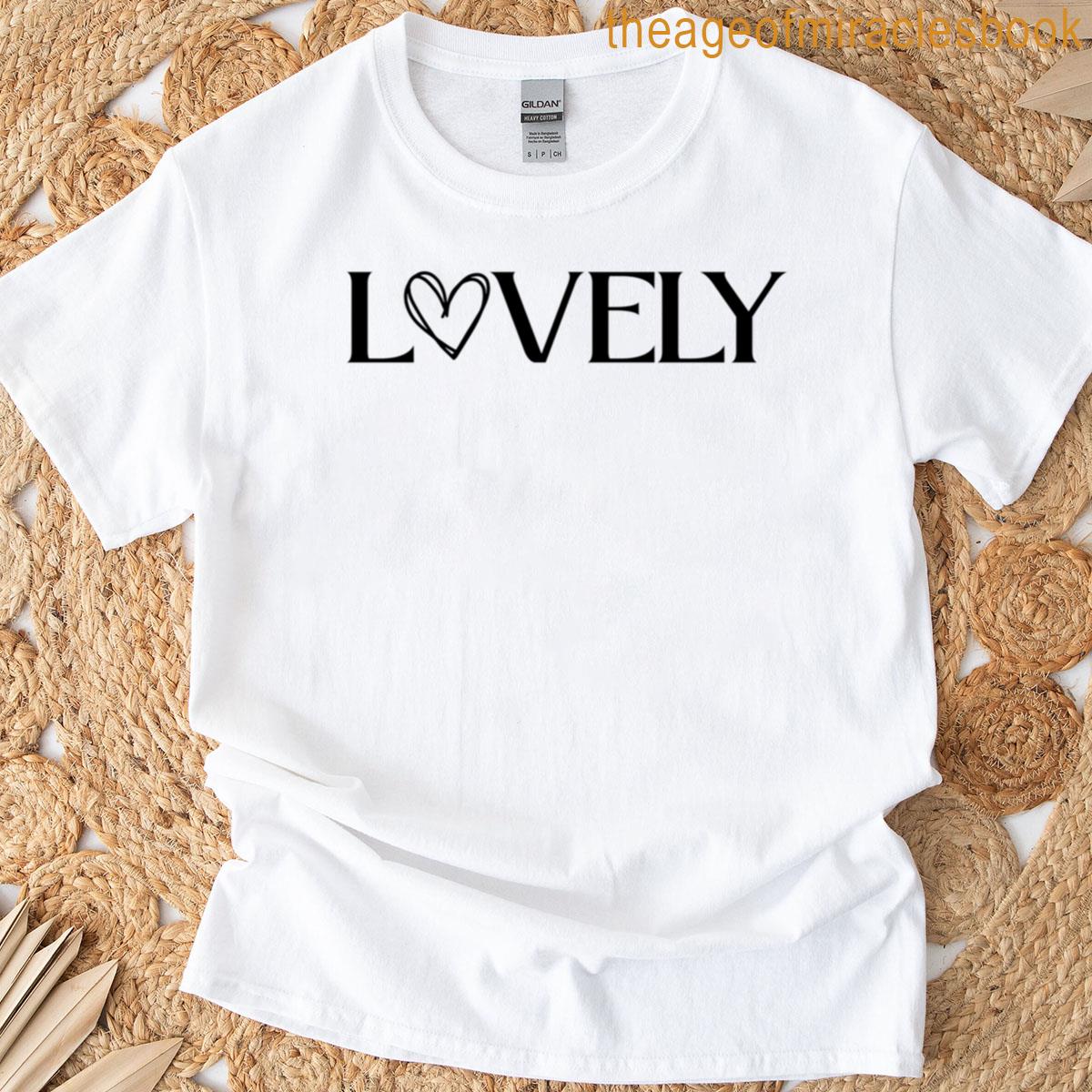 Lovely Text Design Heart Shaped O T-shirt