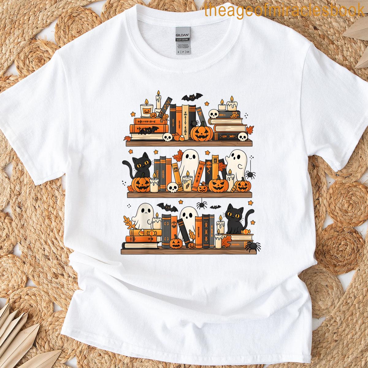 Cute Ghost Reading Book Lovers Autumn Fall Halloween Ghost T-shirt