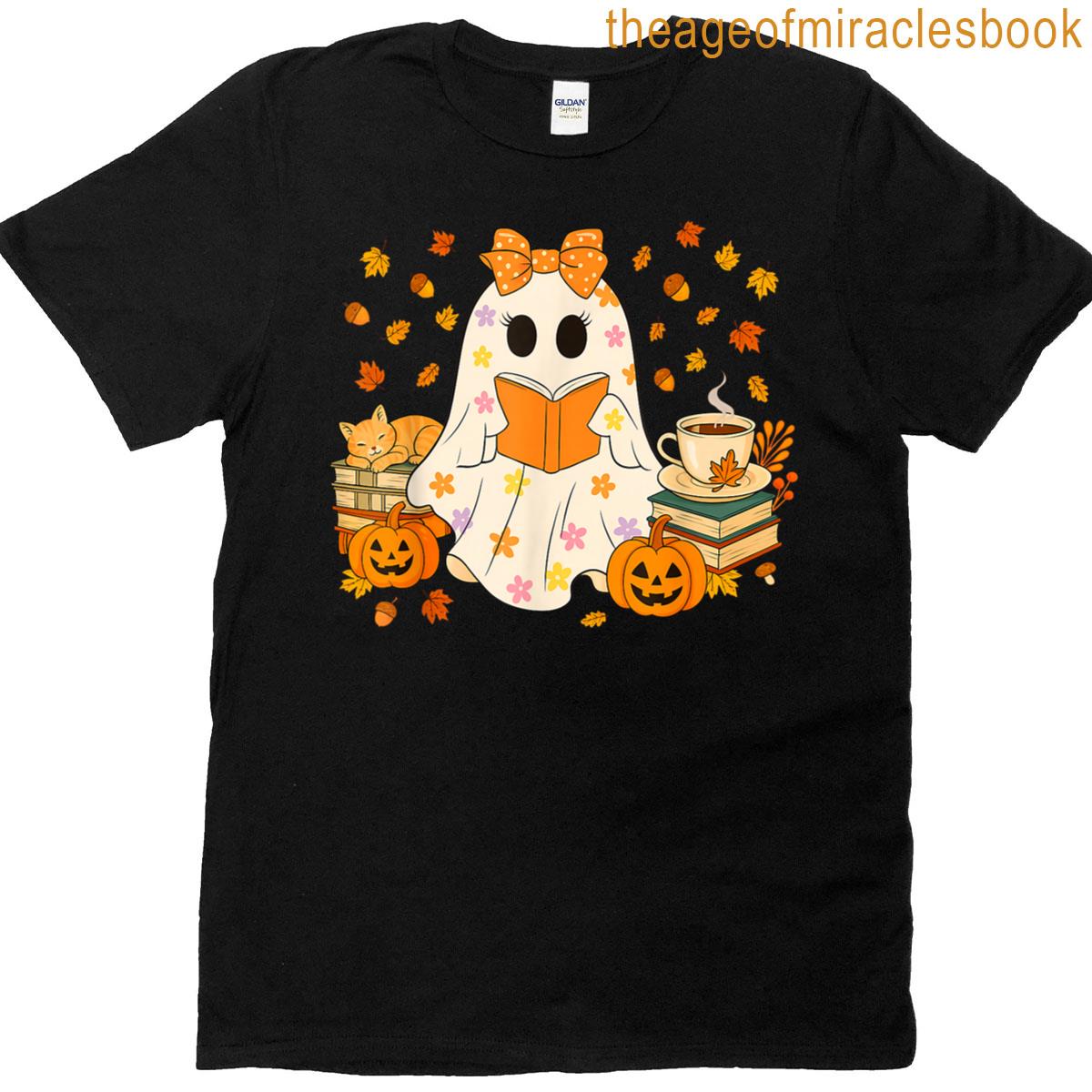 Cute Ghost Reading Book Lovers Autumn Fall Halloween Ghost T-shirt
