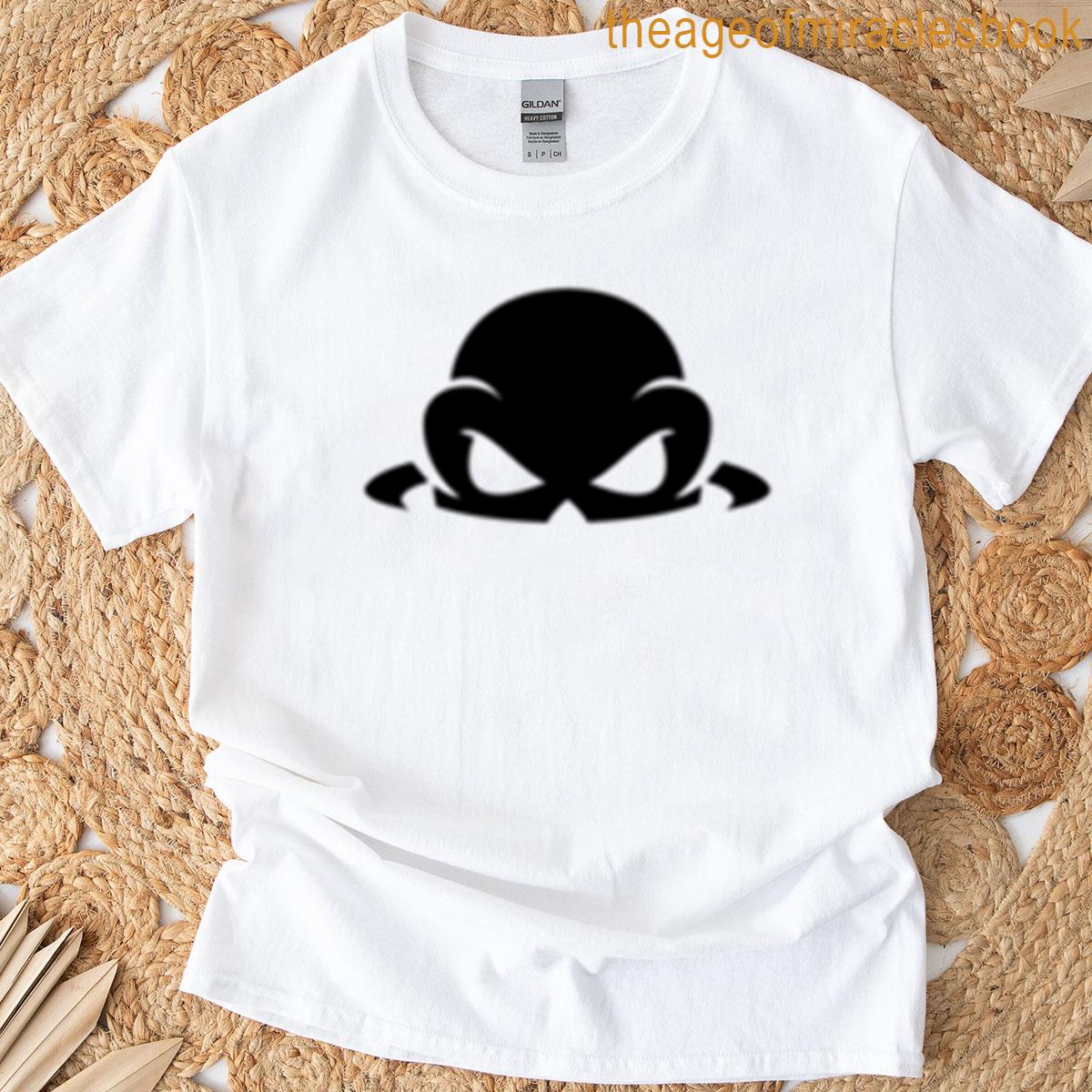 Minimal Skull Logo Dark Aesthetic Design T-shirt