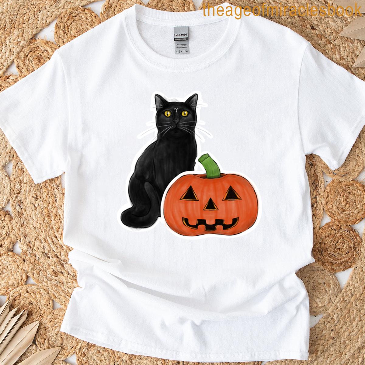 Black Cat With A Halloween Pumpkin Oversized T-shirt