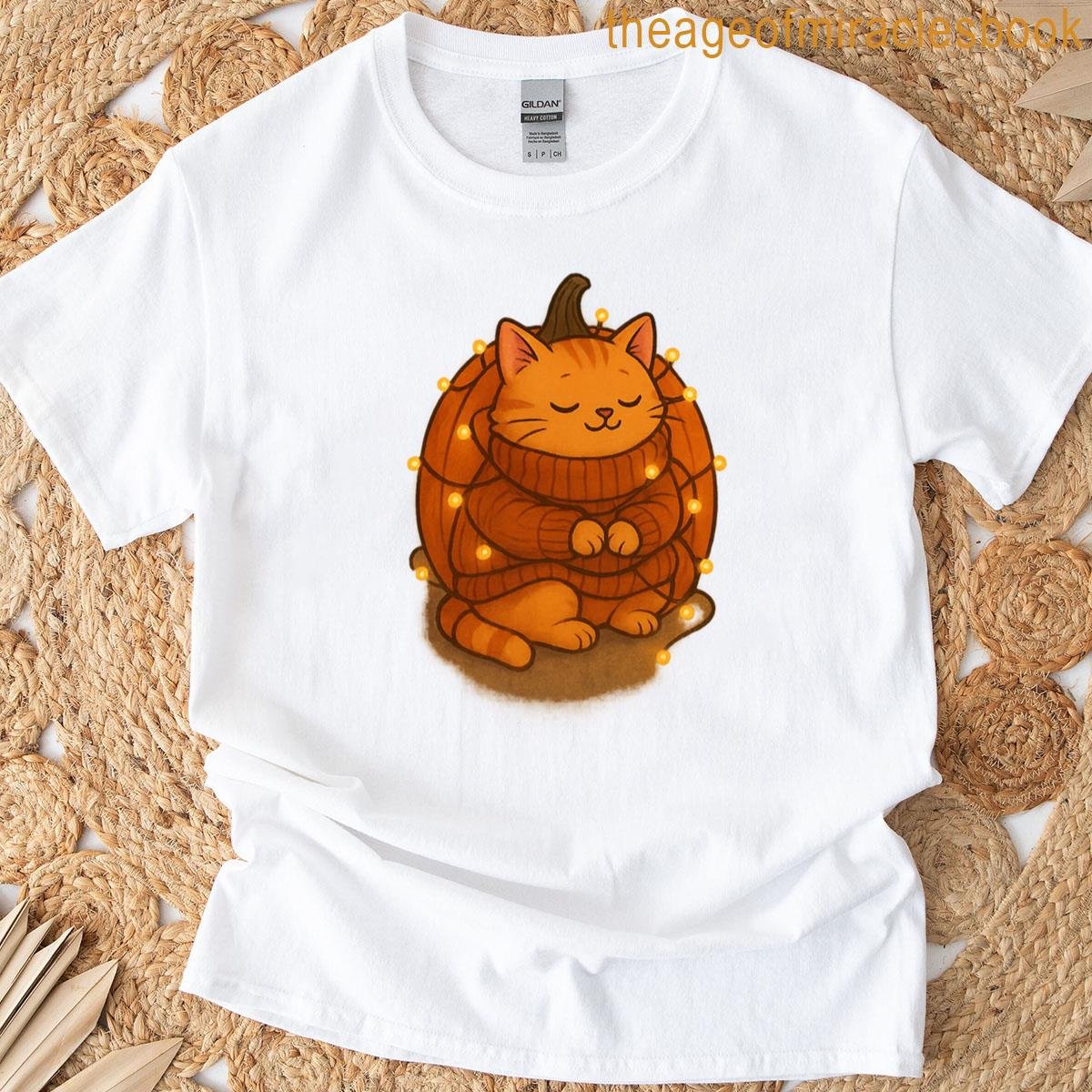 Cozy Pumpkin Cat Wrapped In Lights T-shirt