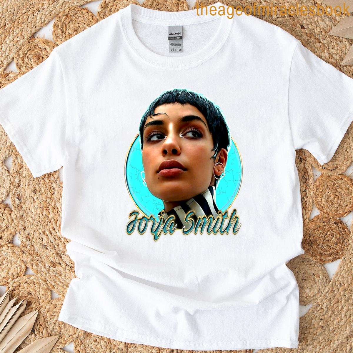 Retro Style – Jorja Smith Oversized T-shirt