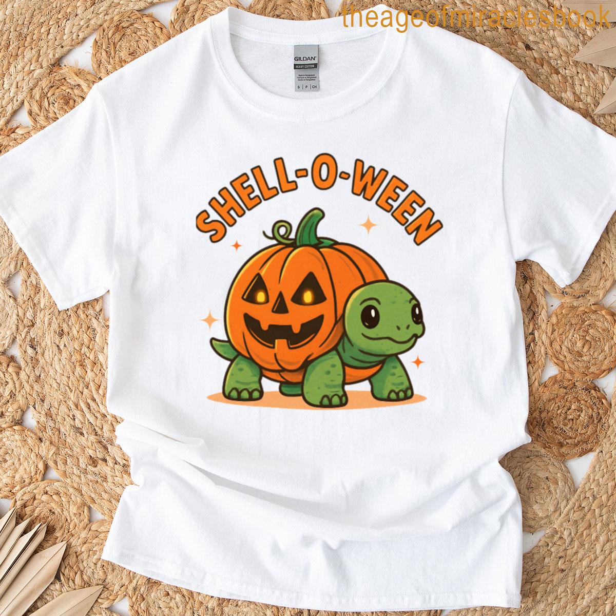 Cute Shell-o-ween Turtle Pumpkin Funny Halloween Pun Design T-shirt