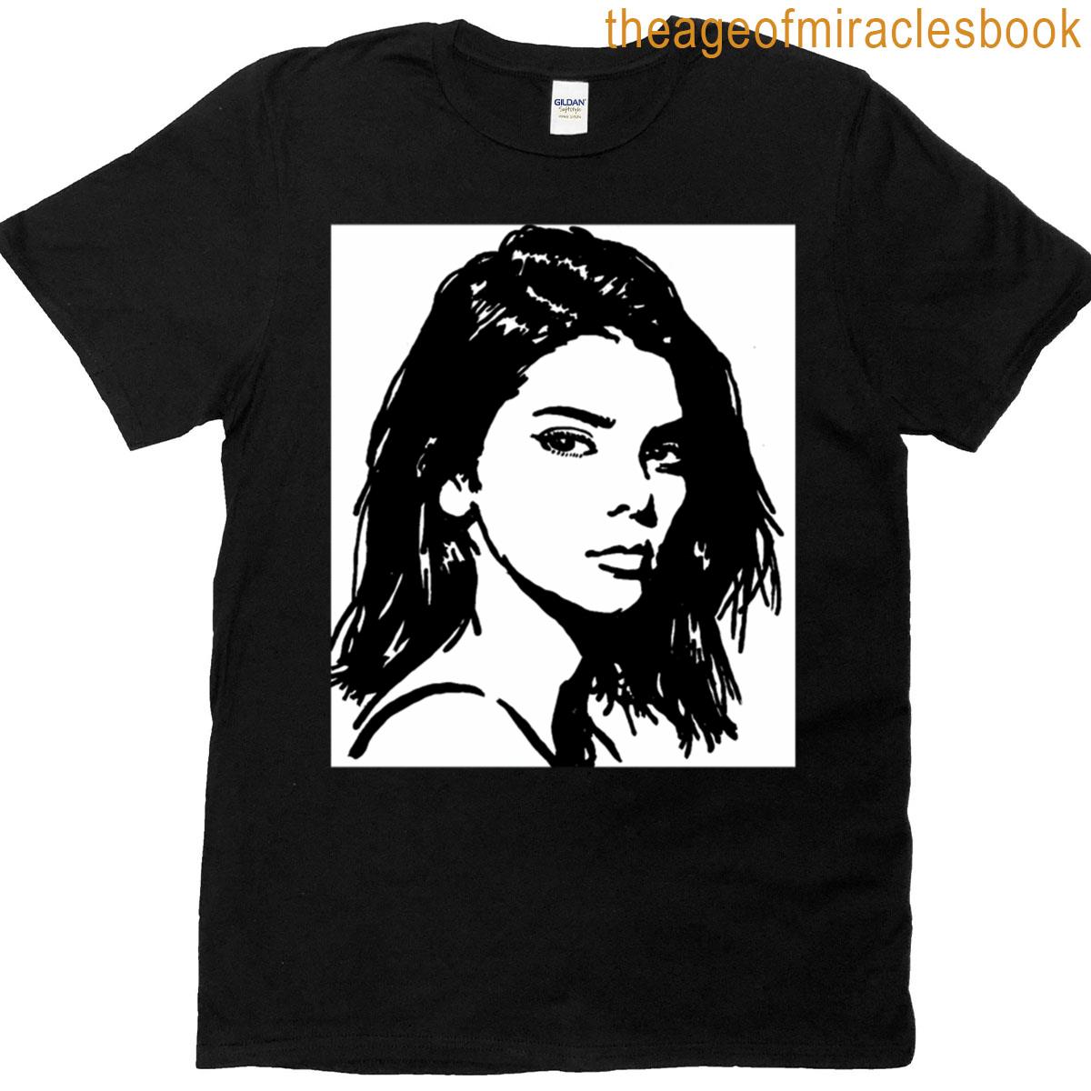 Kendall Jenner Active T-shirt